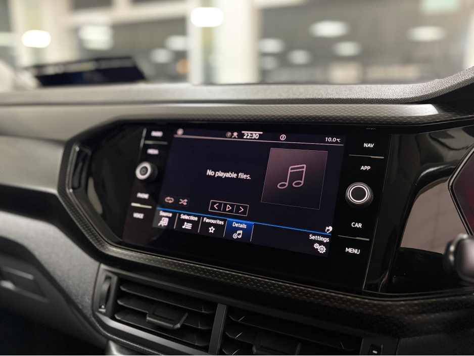 2021 Volkswagen T-Cross - image 21