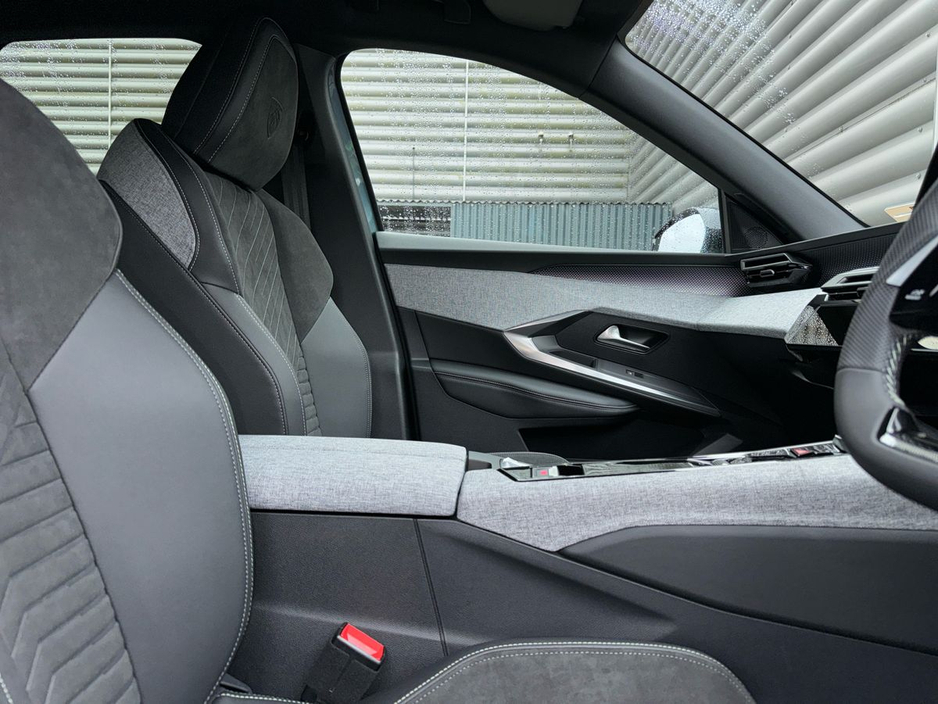 2026 Peugeot 3008 - image 11