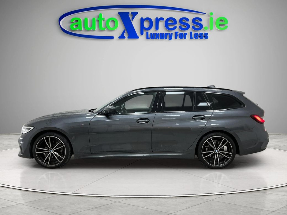 2021 BMW 3 Series - image 13