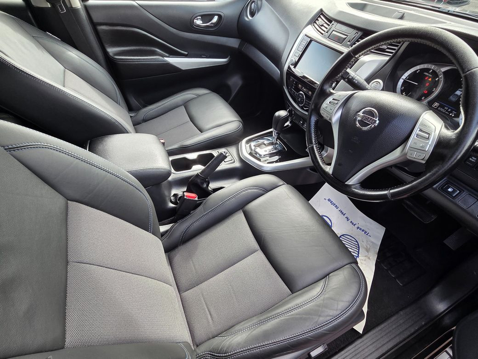 2021 Nissan Navara - image 12