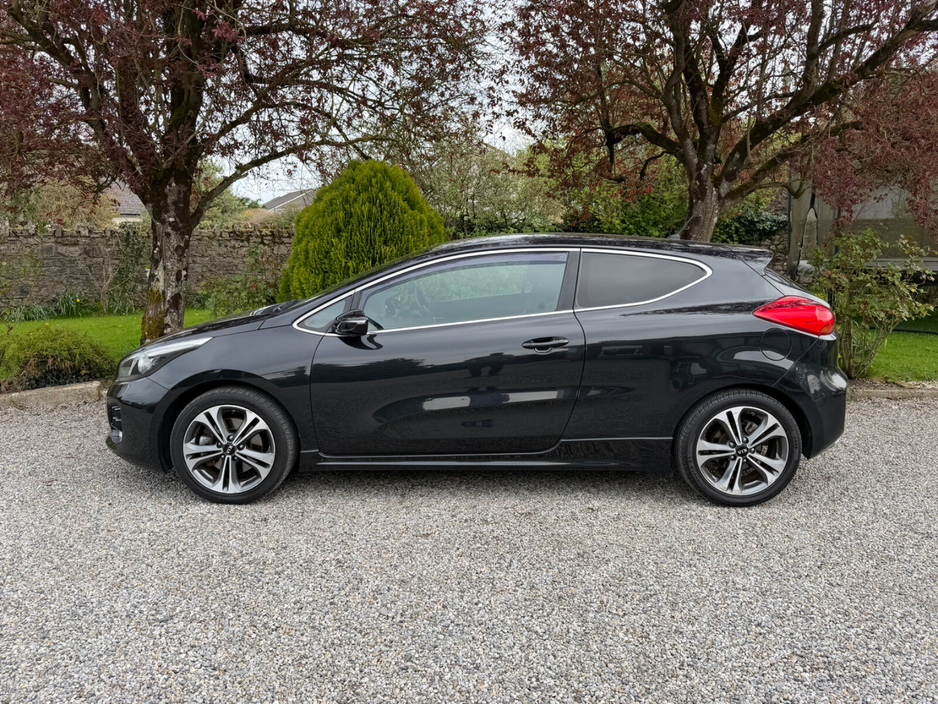 2016 Kia Ceed - image 5