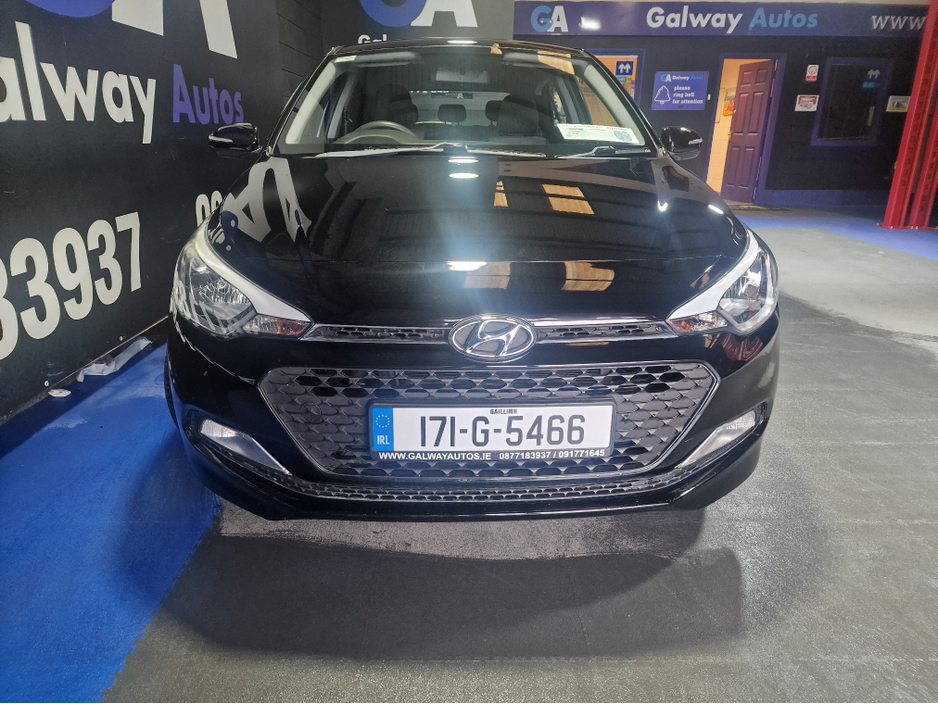 2017 Hyundai i20 - image 2