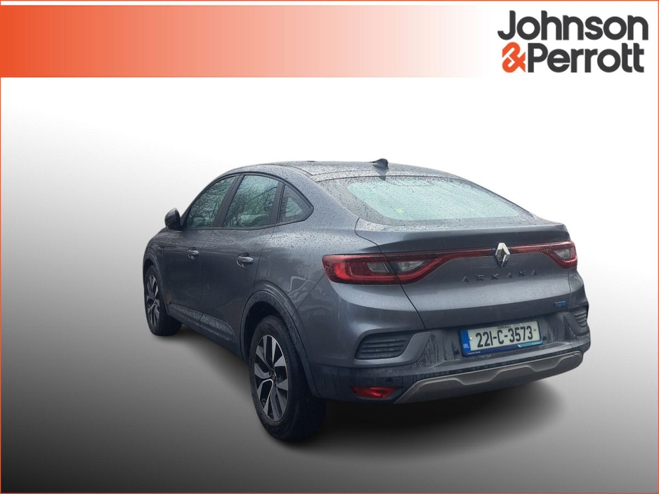 2022 Renault Arkana - image 2