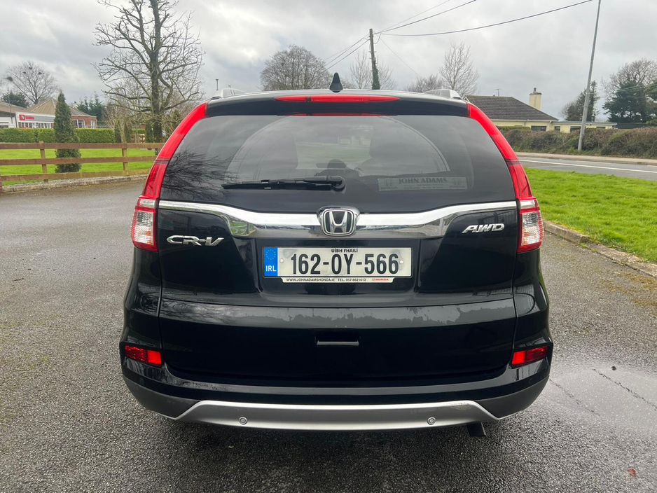 2016 Honda CR-V - image 4