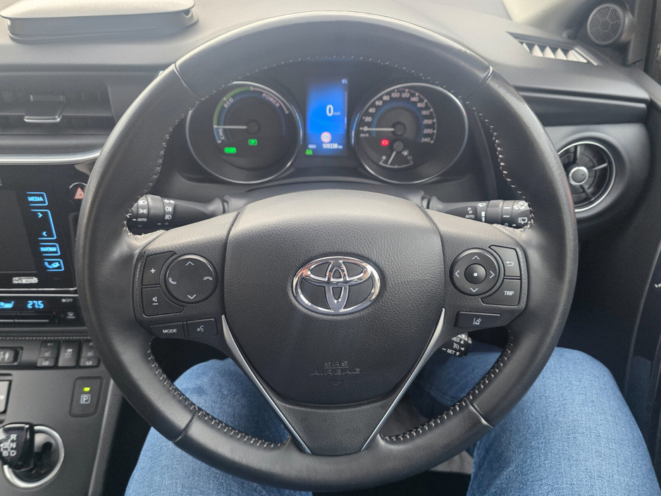 2017 Toyota Auris Hybrid Sol Touring Sports €16,950