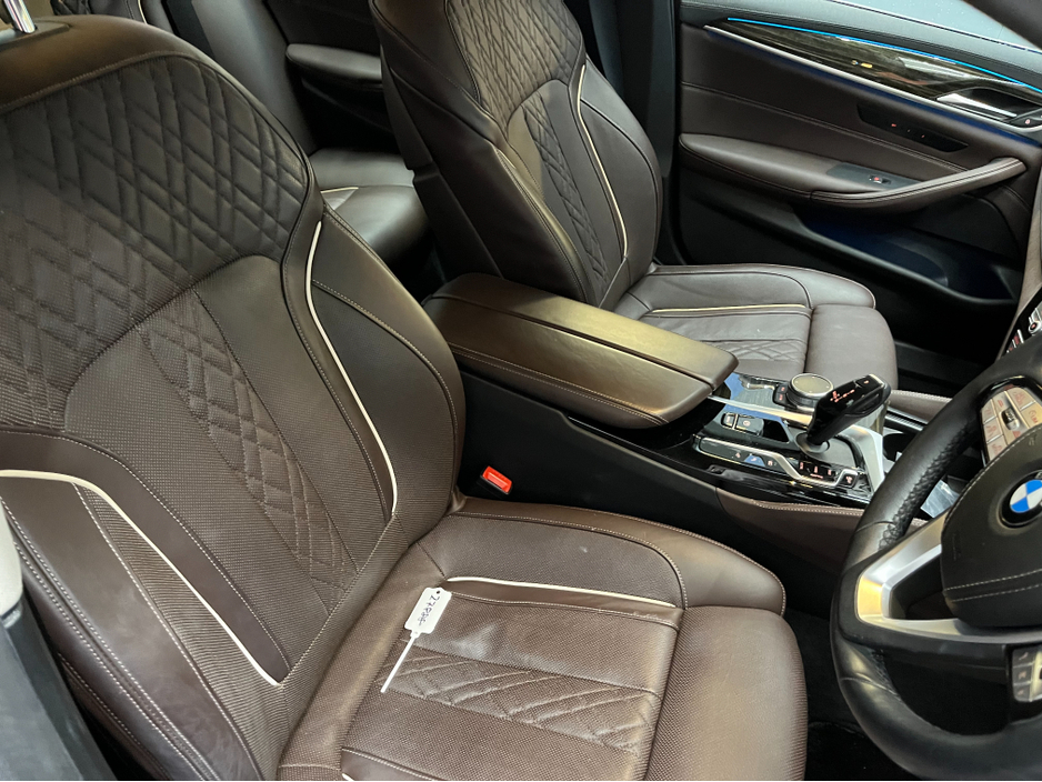 2020 BMW 5 Series €32950 2020 BMW 530E LUXURY EDITION JOY+ 2.0 AUTOMATIC / CRUISE CONTROL / 360° PARKING CAMERA / ELECTRIC MEMORY & HEATED SEATS / HEATED REAR SEATS / AMBIENT LIGHTS €32,950