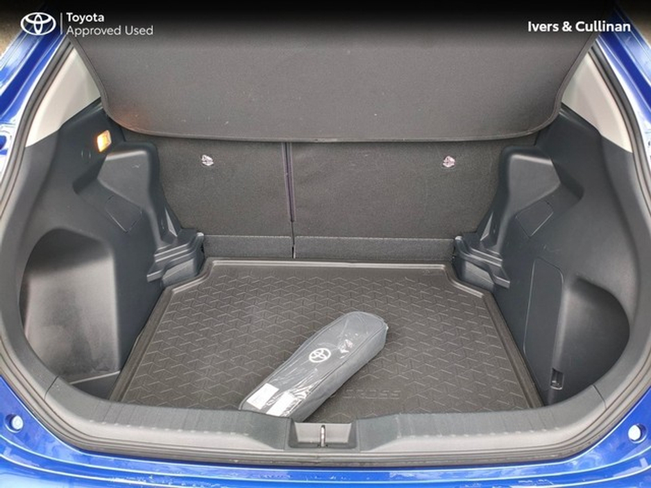 2023 Toyota Yaris Cross CR LUNA 4DR AUTO €26,950