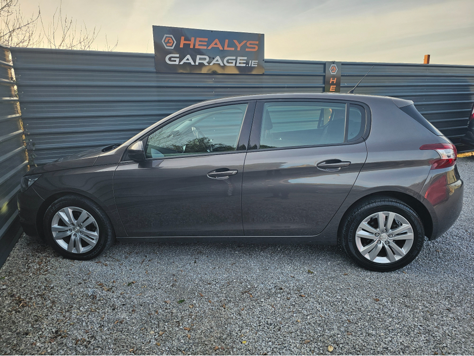 2016 Peugeot 308 - image 6