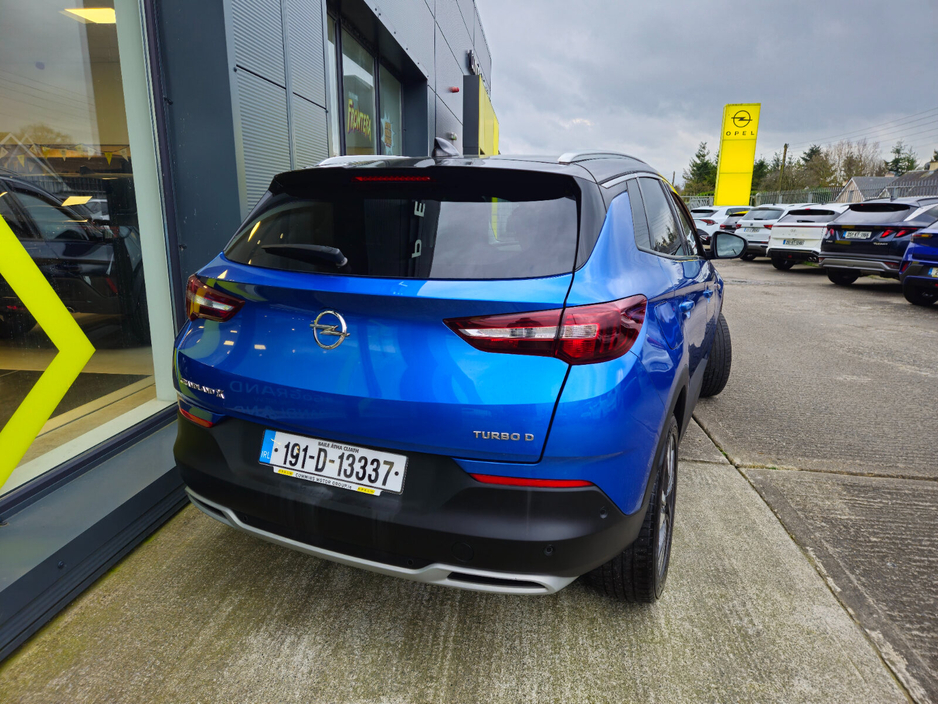 2019 Opel Grandland X - image 4