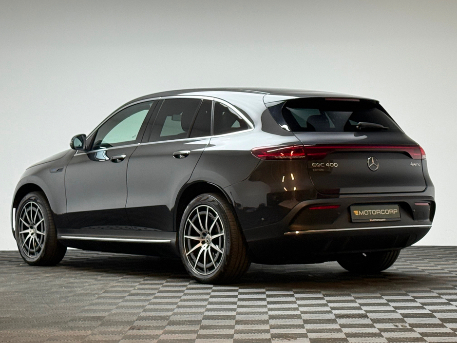 2024 Mercedes-Benz EQC - image 5