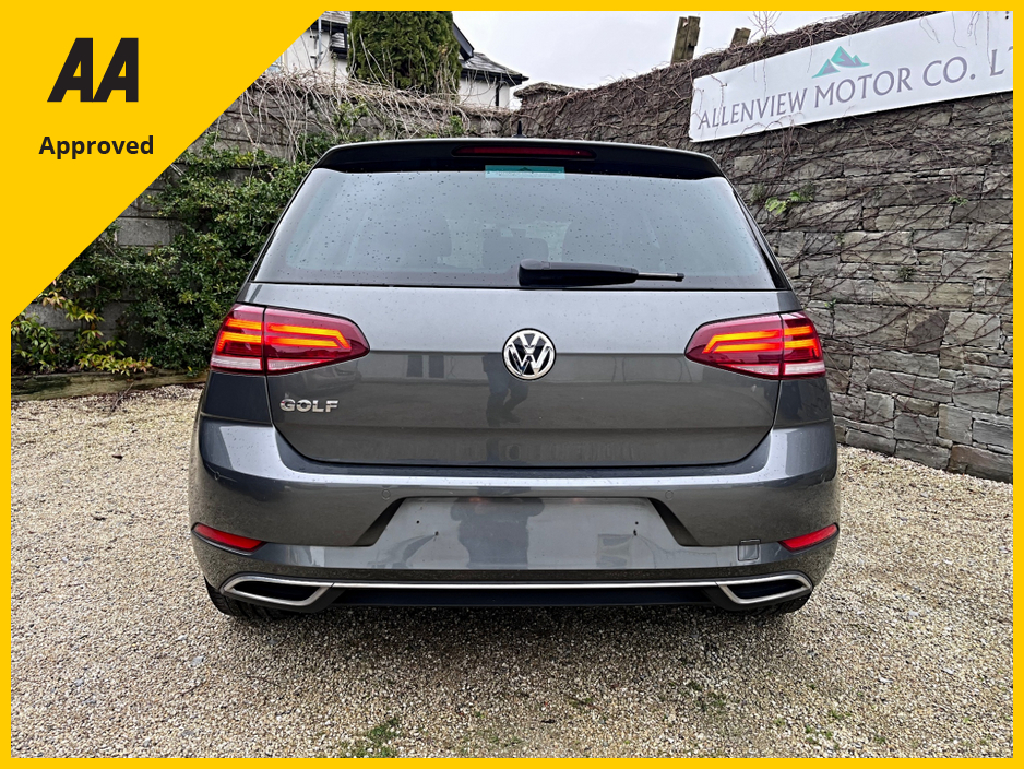 2019 Volkswagen Golf - image 12