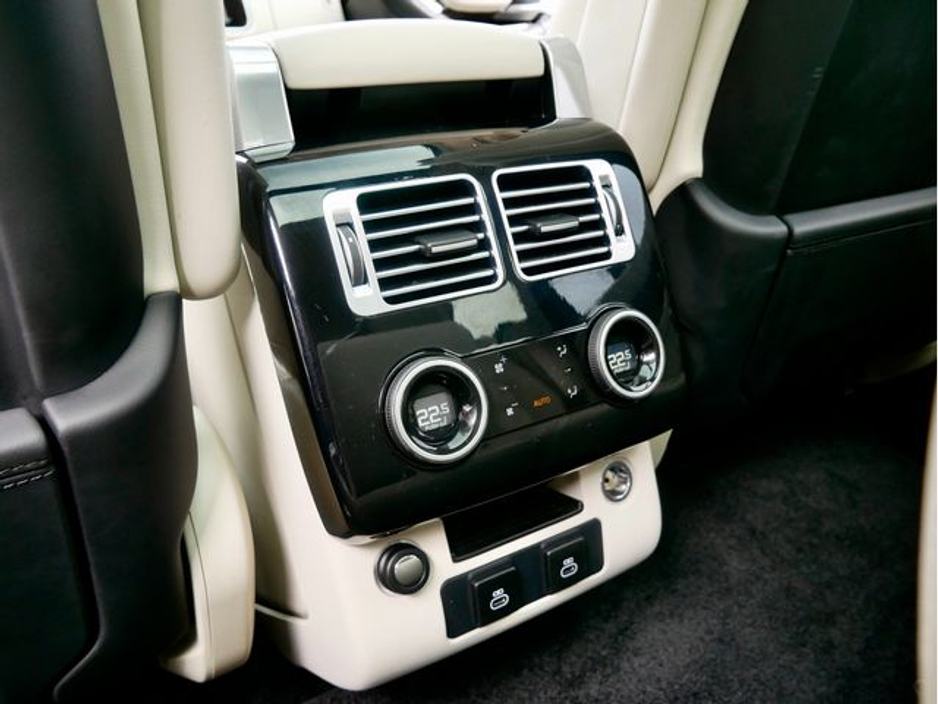 2021 Land Rover Range Rover - image 30