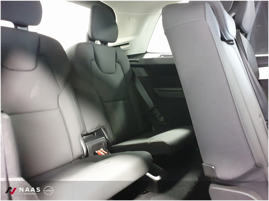 2025 Volvo XC90 - image 26