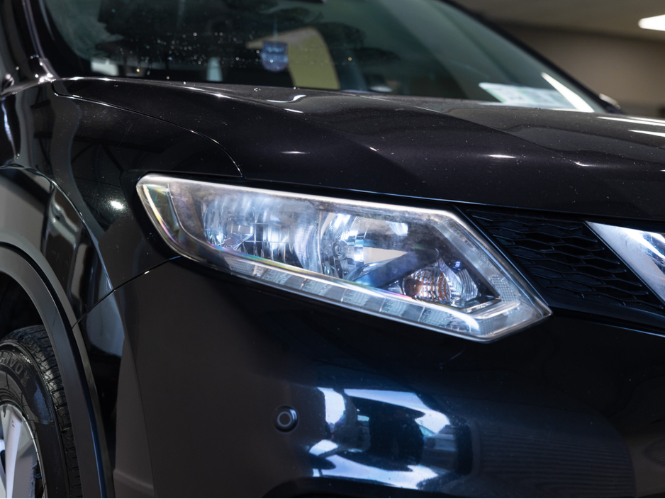 2015 Nissan X-Trail - image 8