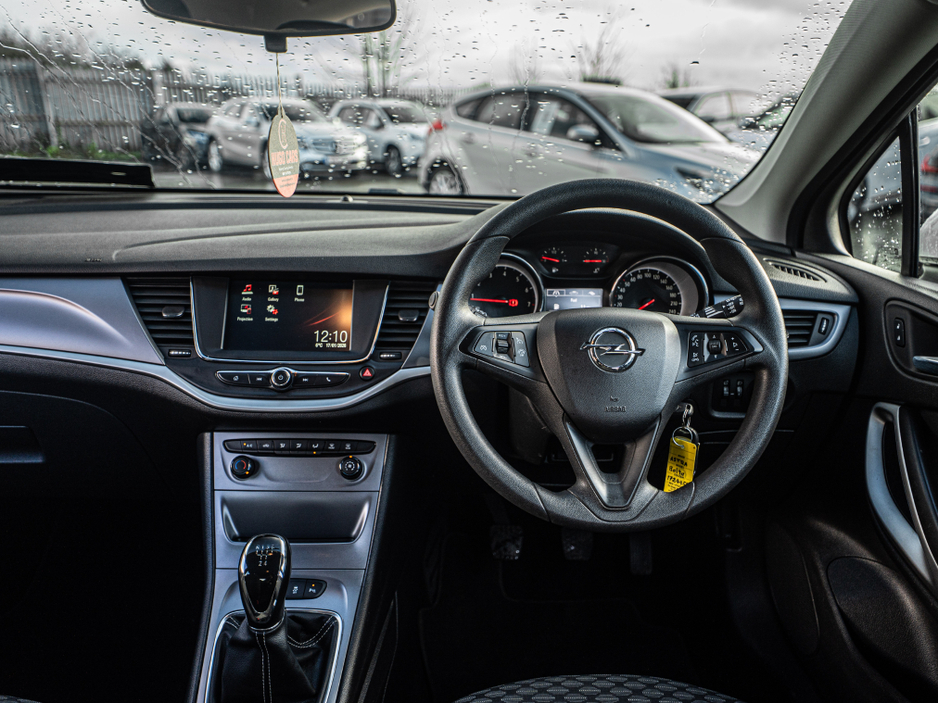 2017 Opel Astra 172 Opel Astra 1.0/High spec/Irish/1yr warranty €10,888
