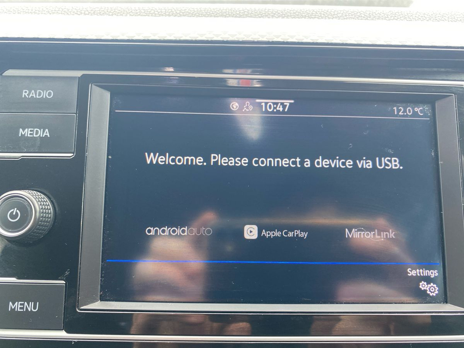 2022 Volkswagen Taigo - image 22