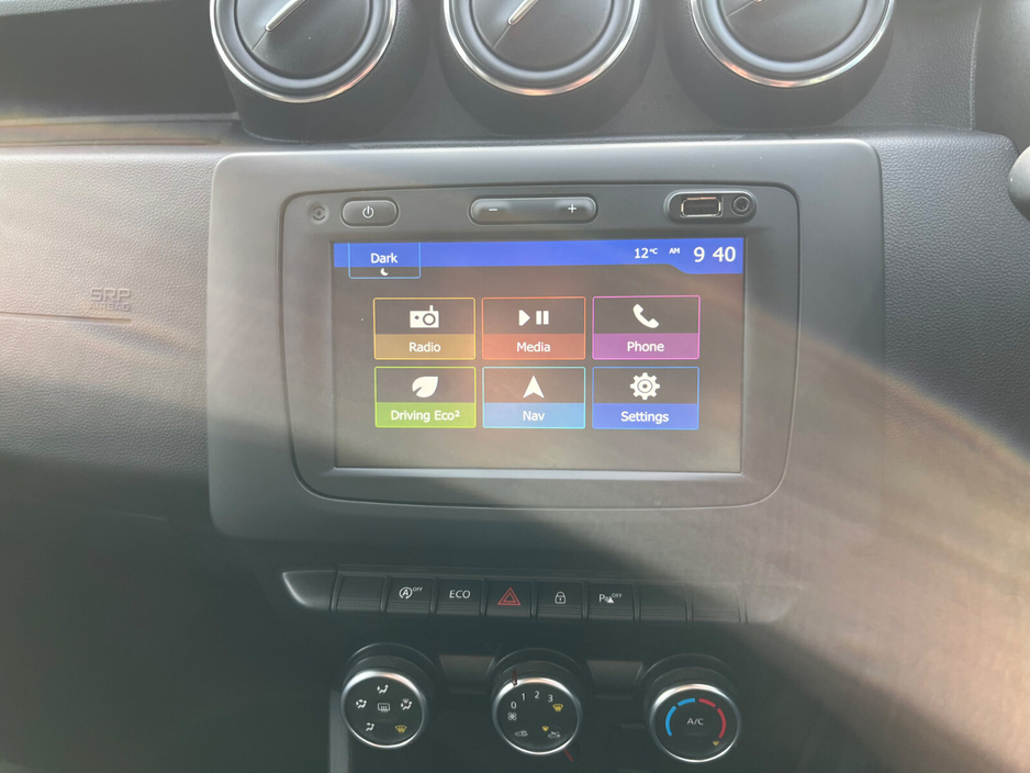 2019 Dacia Duster - image 5