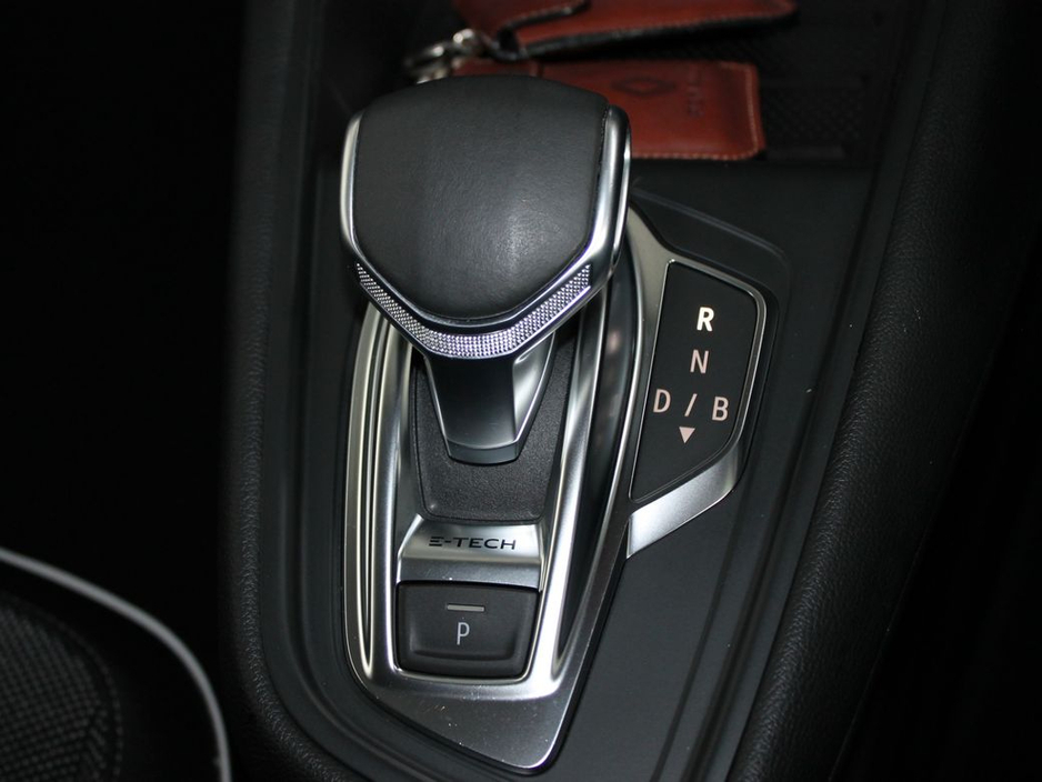 2021 Renault Captur E-tech P S Edition E-tech Plug-in Hybri €19,499