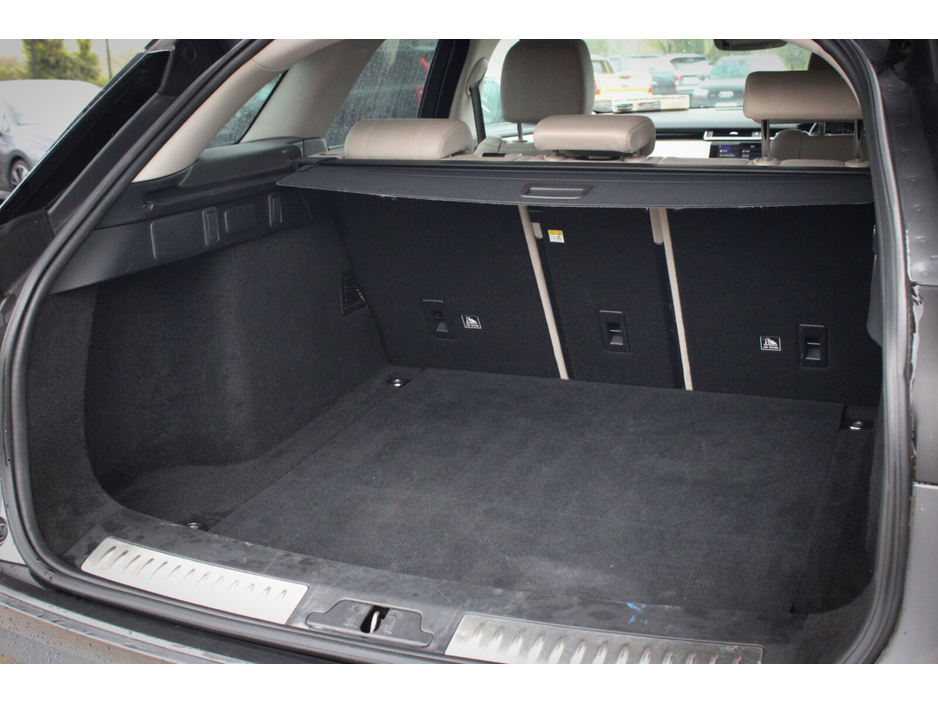 2018 Land Rover Range Rover Velar 2.0D TD4 180 Standard €29,995