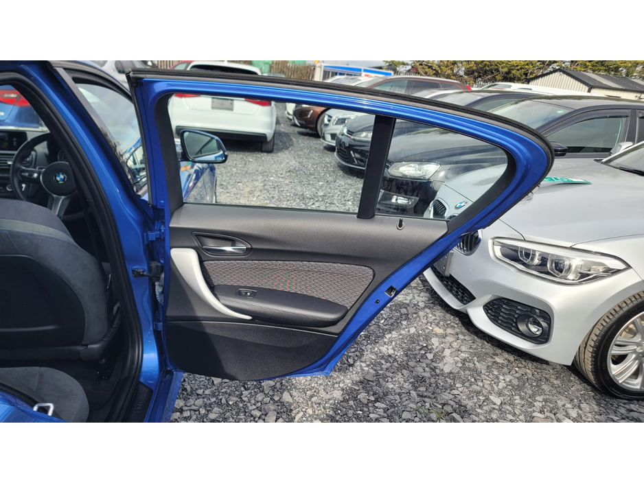 2015 BMW 1 Series - image 11