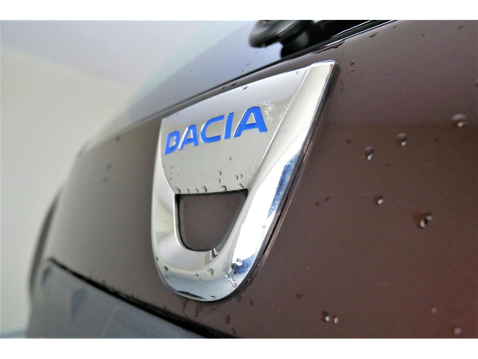 2018 Dacia Duster - image 15