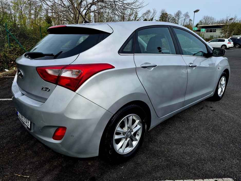 2015 Hyundai i30 - image 7