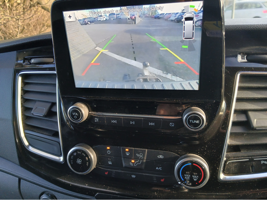 2019 Ford Transit Custom - image 6