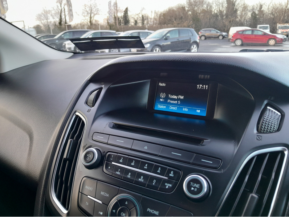 2015 Ford Focus STYLE 1.6 TDCI 95PS 5DR 4DR €8,750