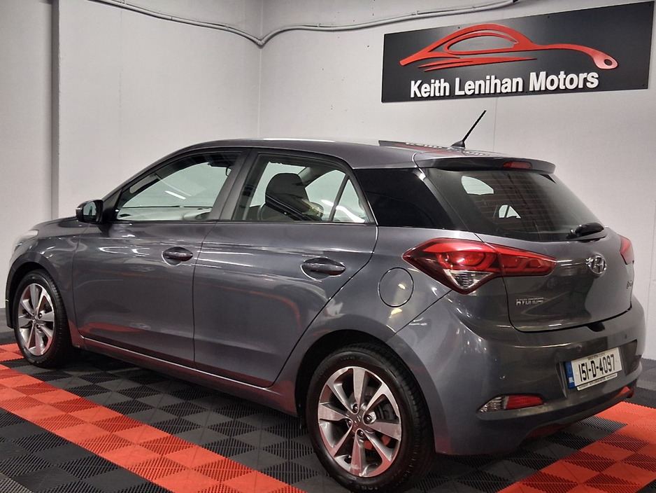 2015 Hyundai i20 - image 3
