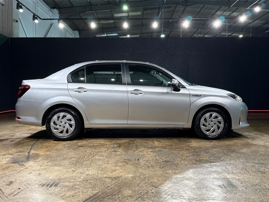 2020 Toyota Corolla - image 2