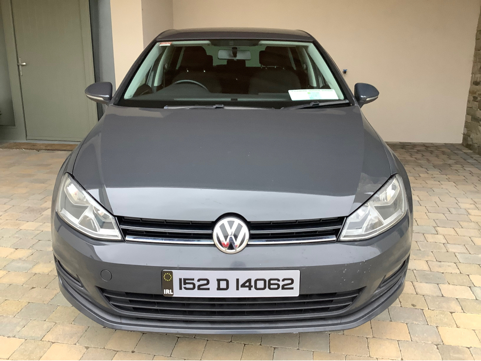 2015 Volkswagen Golf - image 9