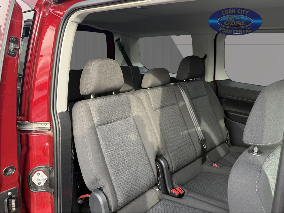 2023 Ford Tourneo TITANIUM 2.0L ECOB 122 €41,950