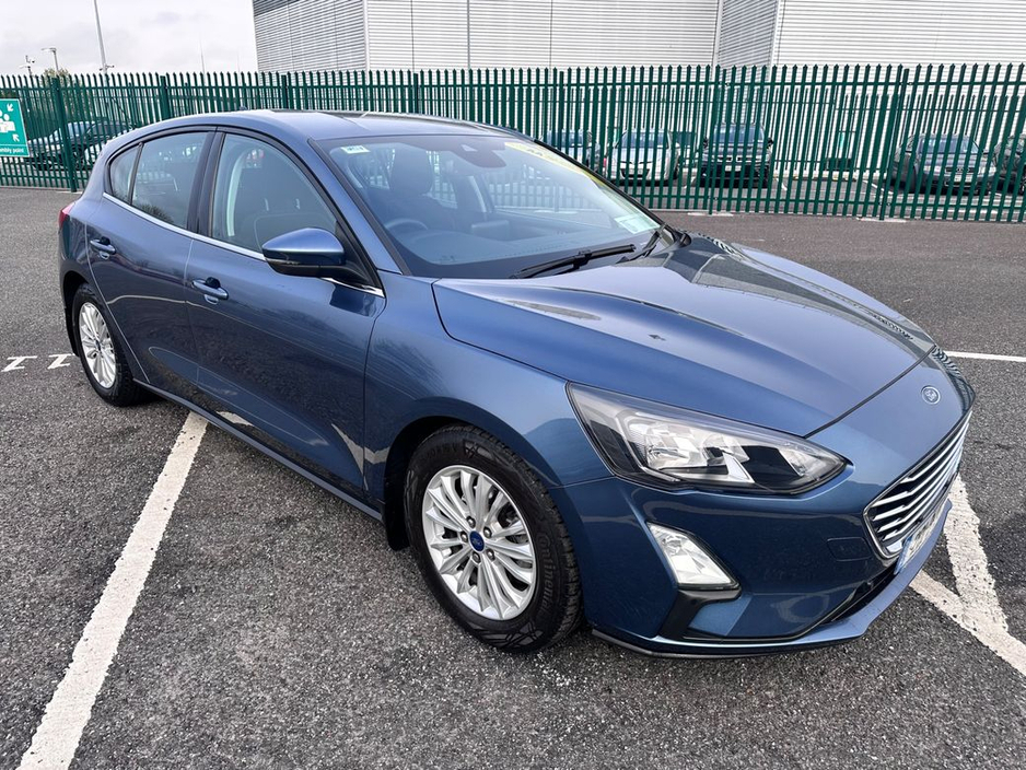 2020 Ford Focus - image 11