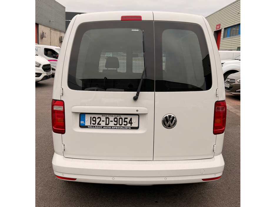 2019 Volkswagen Caddy - image 6