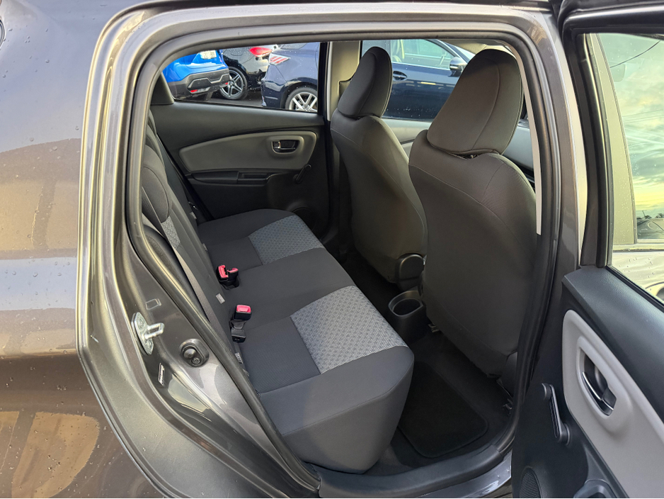 2015 Toyota Yaris Mint Yaris - 1.0 petrol - fantastic spec €11,750