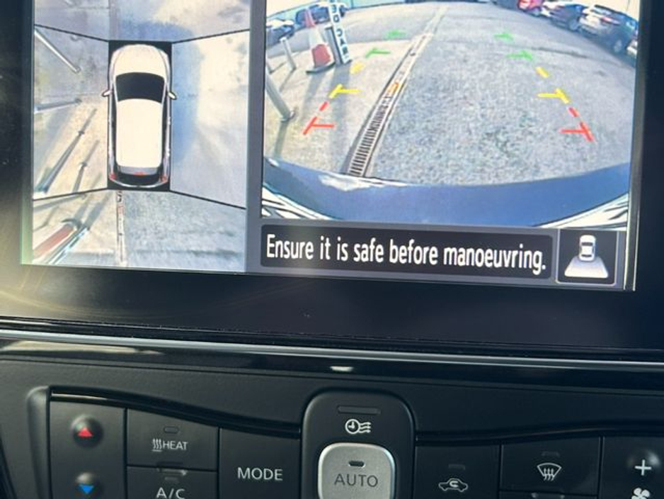 2018 Nissan Leaf - image 26