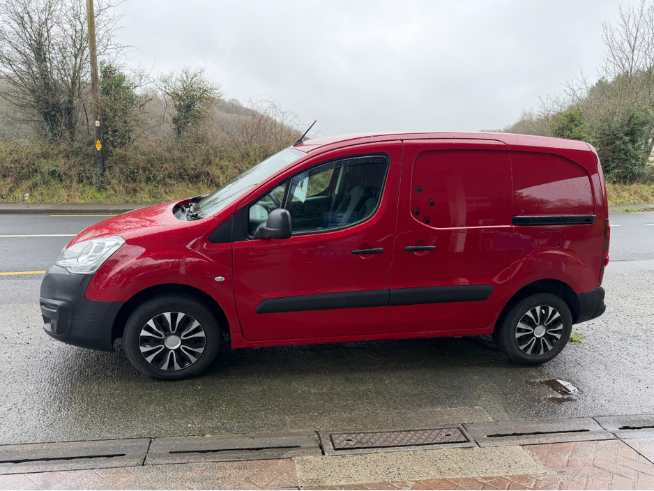 2018 Peugeot Partner PROFESSIONAL 1.6 BLUE HDI 100 NEW TEST €8,950