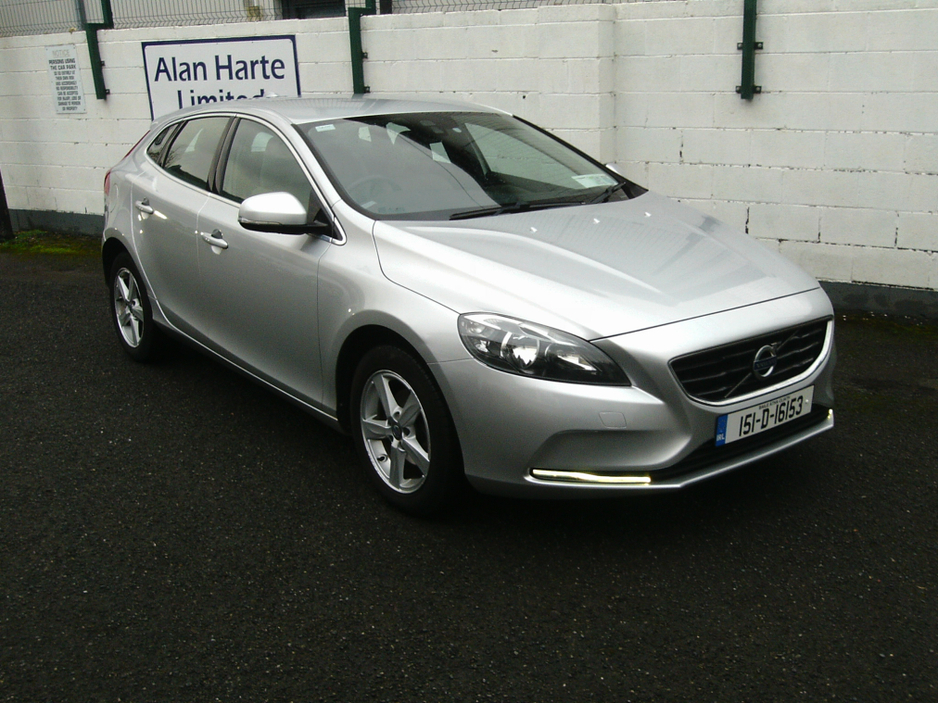 2015 Volvo V40 1.6 D2 SE ** FSH (Volvo ) ** 1 Owner  ** €11,745