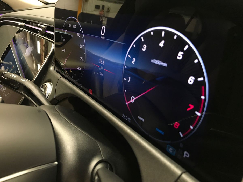 2025 Mercedes-Benz E Class E200 Avantgarde + €81,900