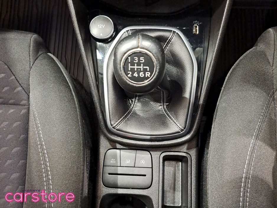 2020 Ford Fiesta - image 16