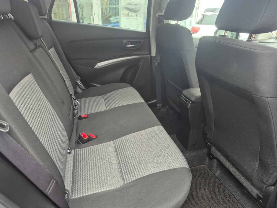 2023 Suzuki SX4 S-Cross - image 10