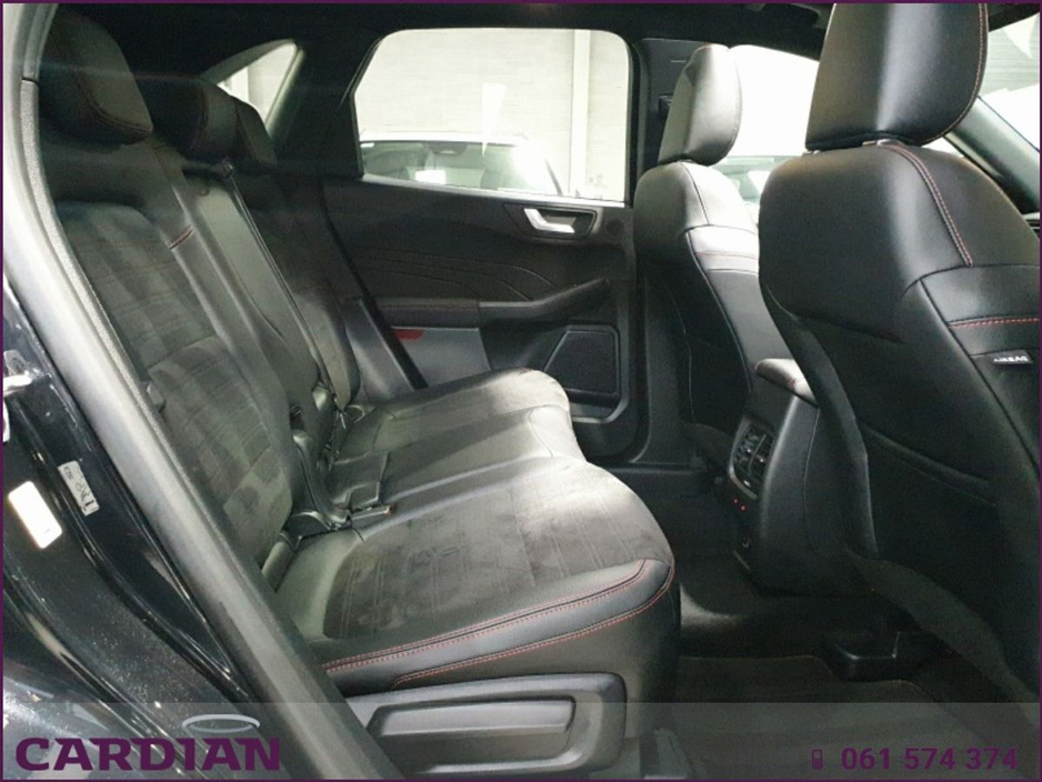 2022 Ford Kuga - image 16