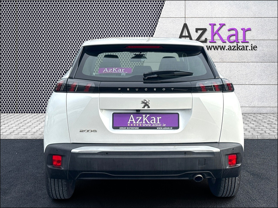 2022 Peugeot 2008 - image 8