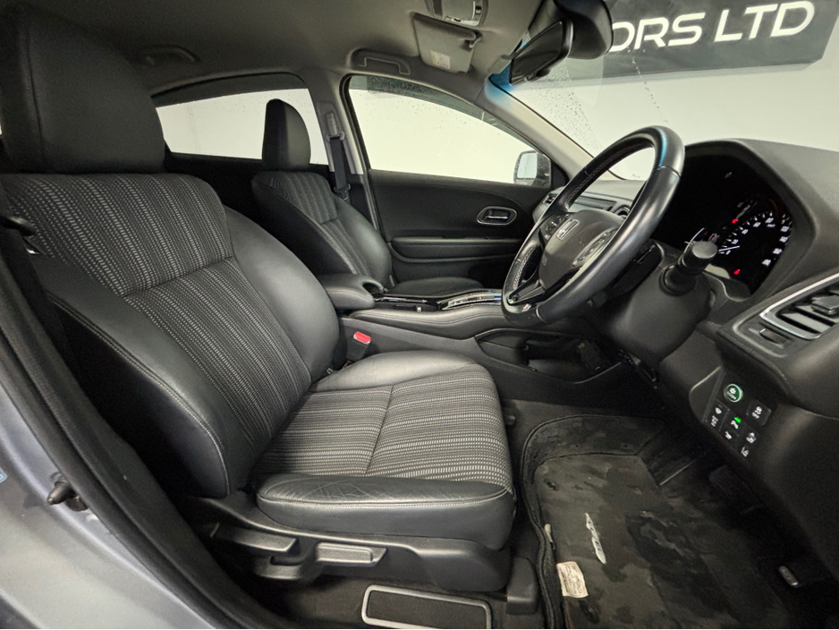 2017 Honda Vezel - image 11