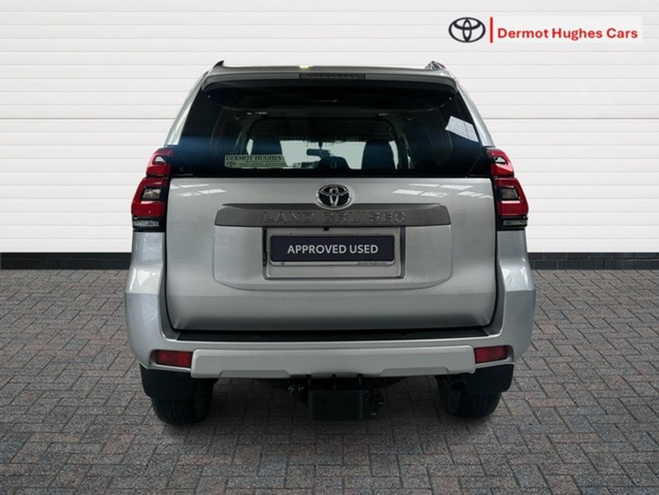 2024 Toyota Landcruiser LWB COMM 2.8 AUTO €59,950