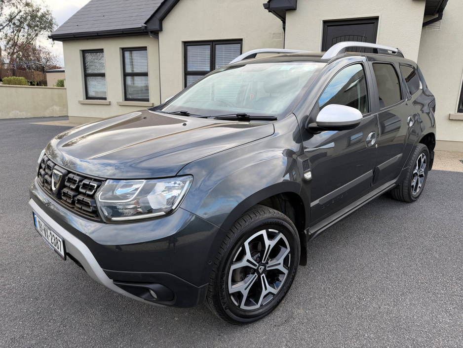 2019 Dacia Duster - image 2