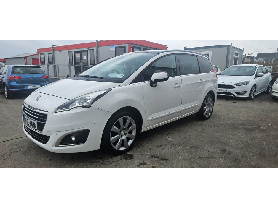 2016 Peugeot 5008 - image 16