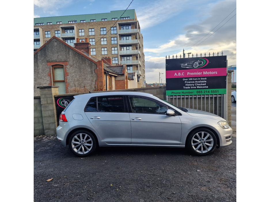 2015 Volkswagen Golf 1.6 TDI 3DR 110HP Highline €8,950