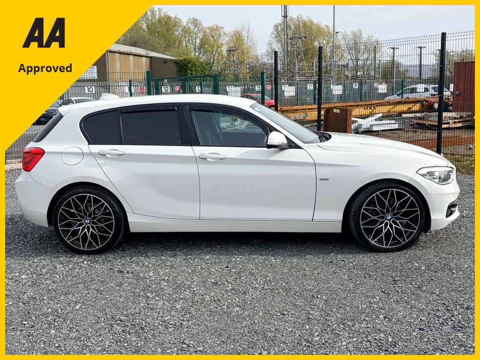 2017 BMW 1 Series - image 10