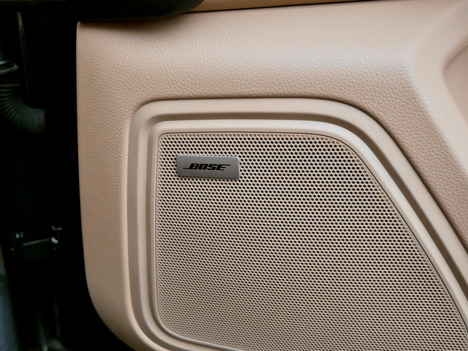 2023 Porsche Macan Macan T €69,950